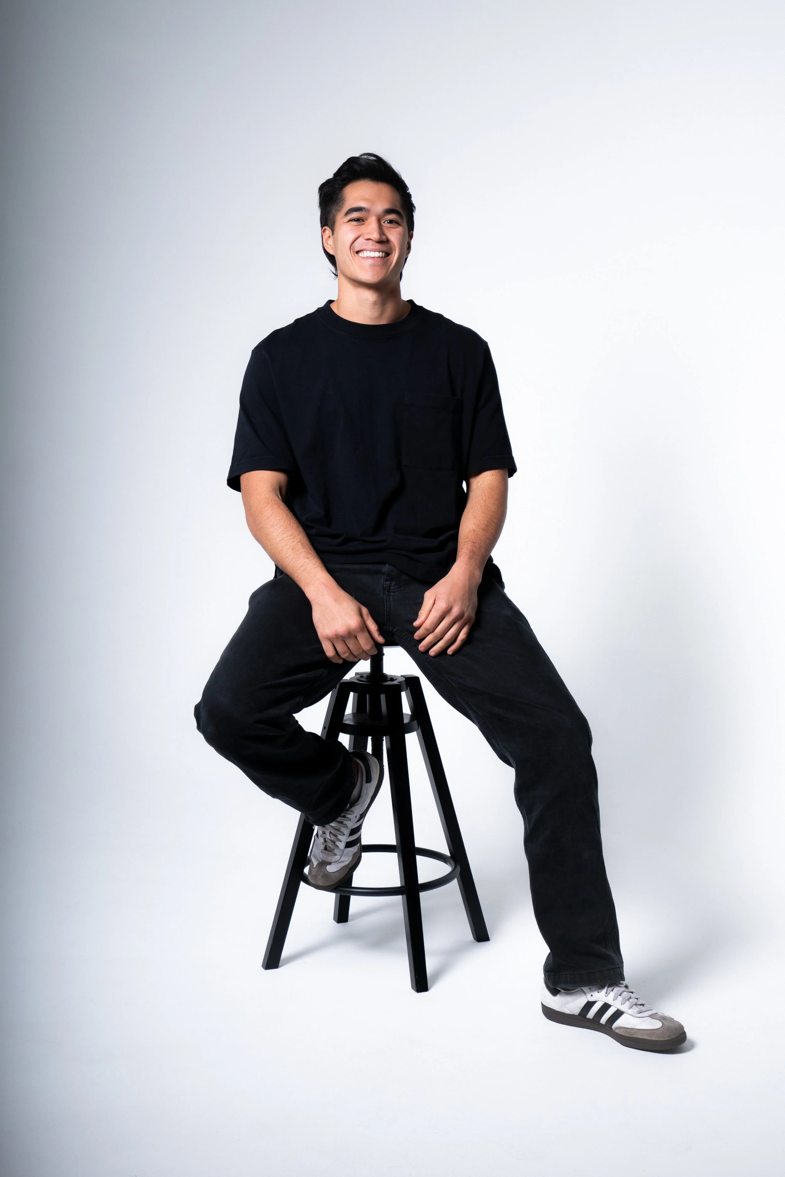 IN CONVERSATION WITH OWEN HAN — Numéro Netherlands
